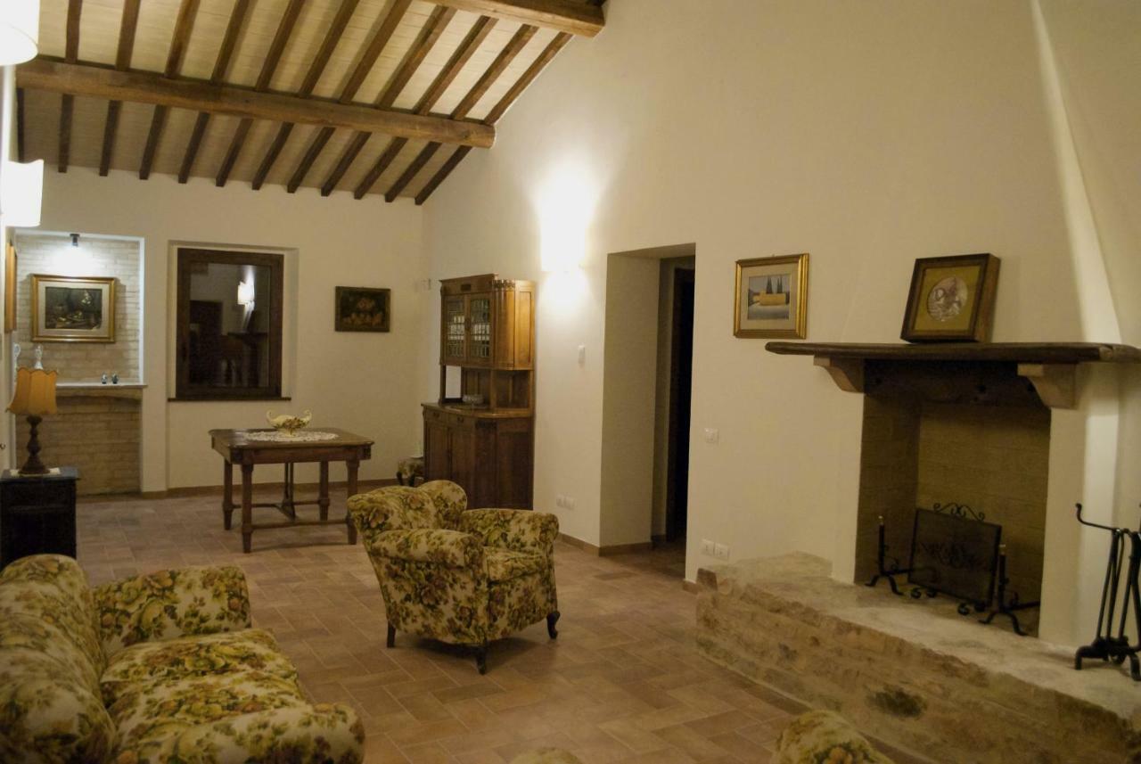 Villa Licinia Фолиньо Екстериор снимка