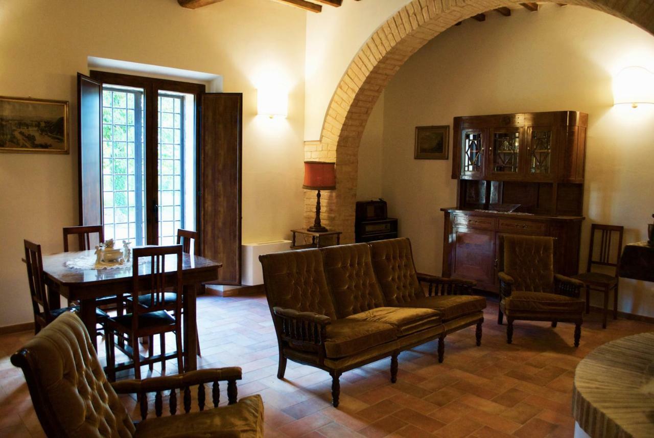Villa Licinia Фолиньо Екстериор снимка