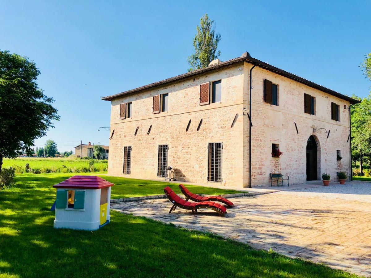 Villa Licinia Фолиньо Екстериор снимка